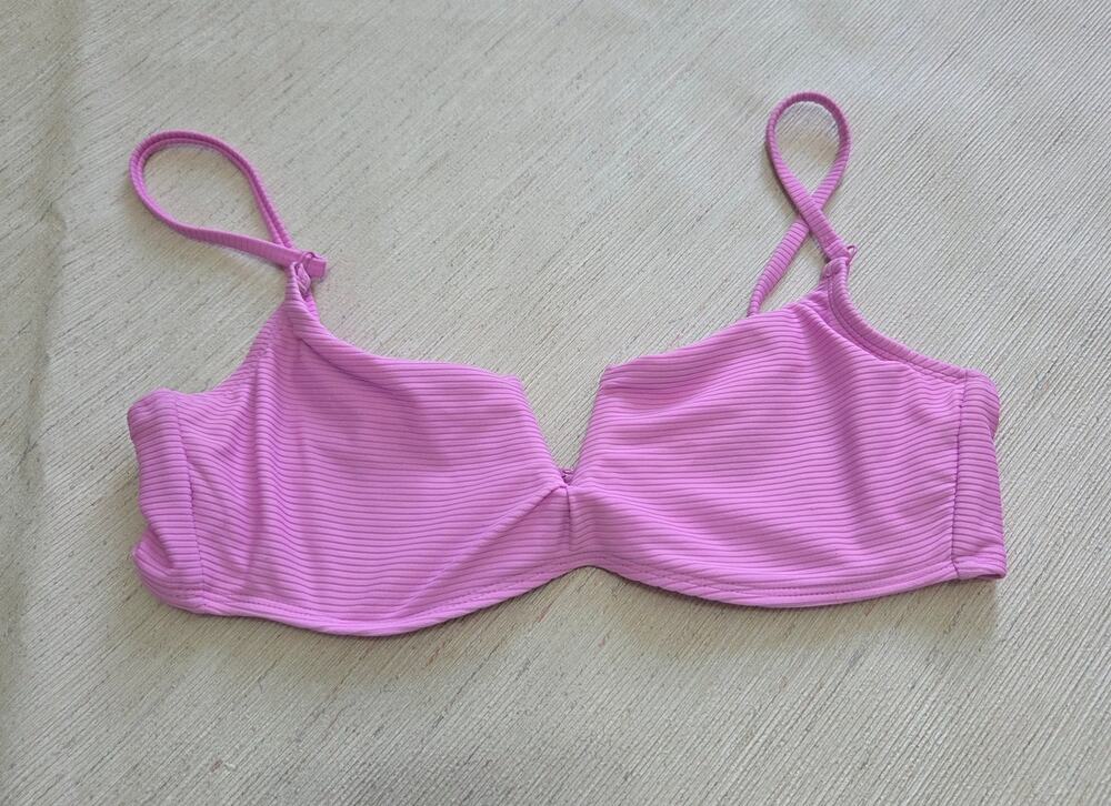 No Boundaries Women's Pink Bikini Top size M